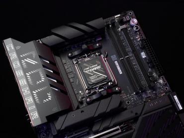 华硕 ROG X870E APEX主板 极限超频旗舰 助9850X3D创4项纪录 京东自营5299元